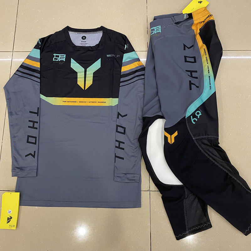 Set Perlengkapan Olahraga Moto - Gear Set Motorcycle ulasan dan harga